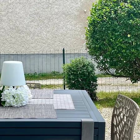 Au Calme L Jardin I Tram L Grenoble Nord St Egreve Homestay *