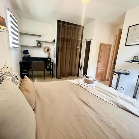 Homestay Au Calme L Jardin I Tram L Grenoble Nord St Egreve Saint-Egreve